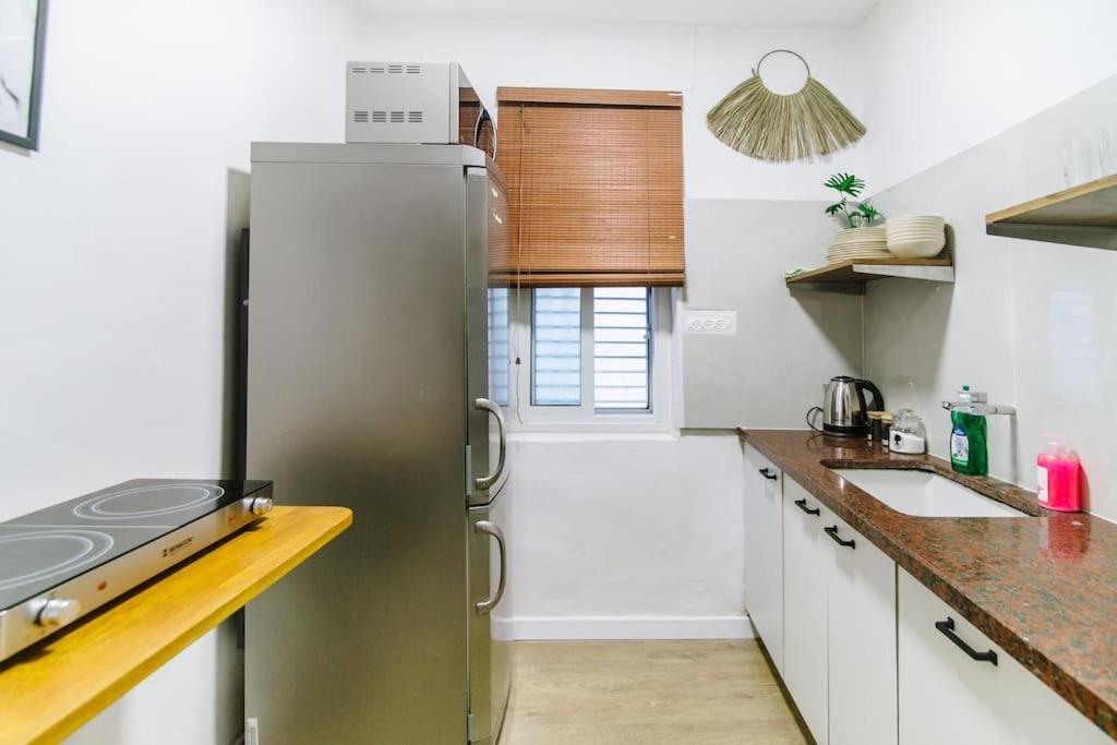 Cool 2 Bedrooms 2 Livingrooms *