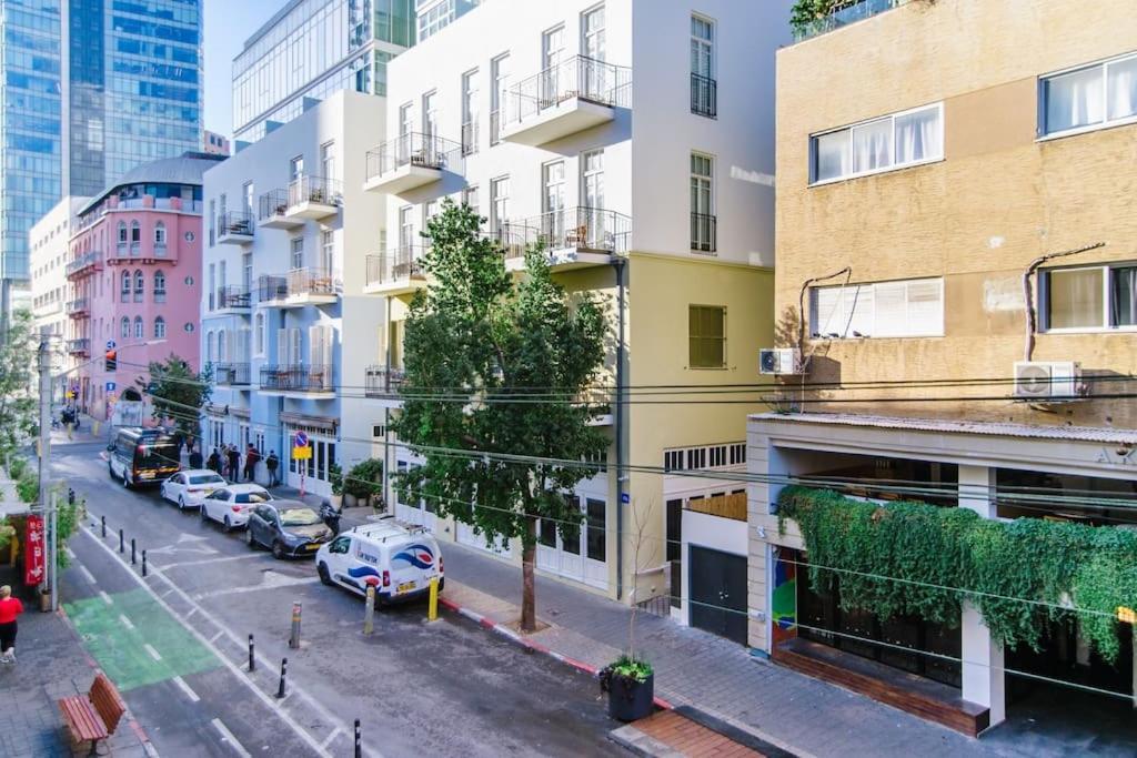 Cool 2 Bedrooms 2 Livingrooms Apartment *